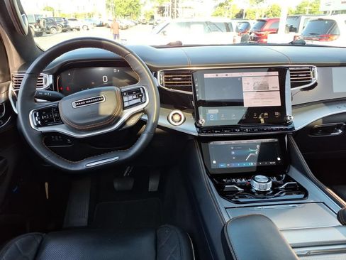 Certified 2023 Jeep Grand Wagoneer Series III AWD/4WD image 14