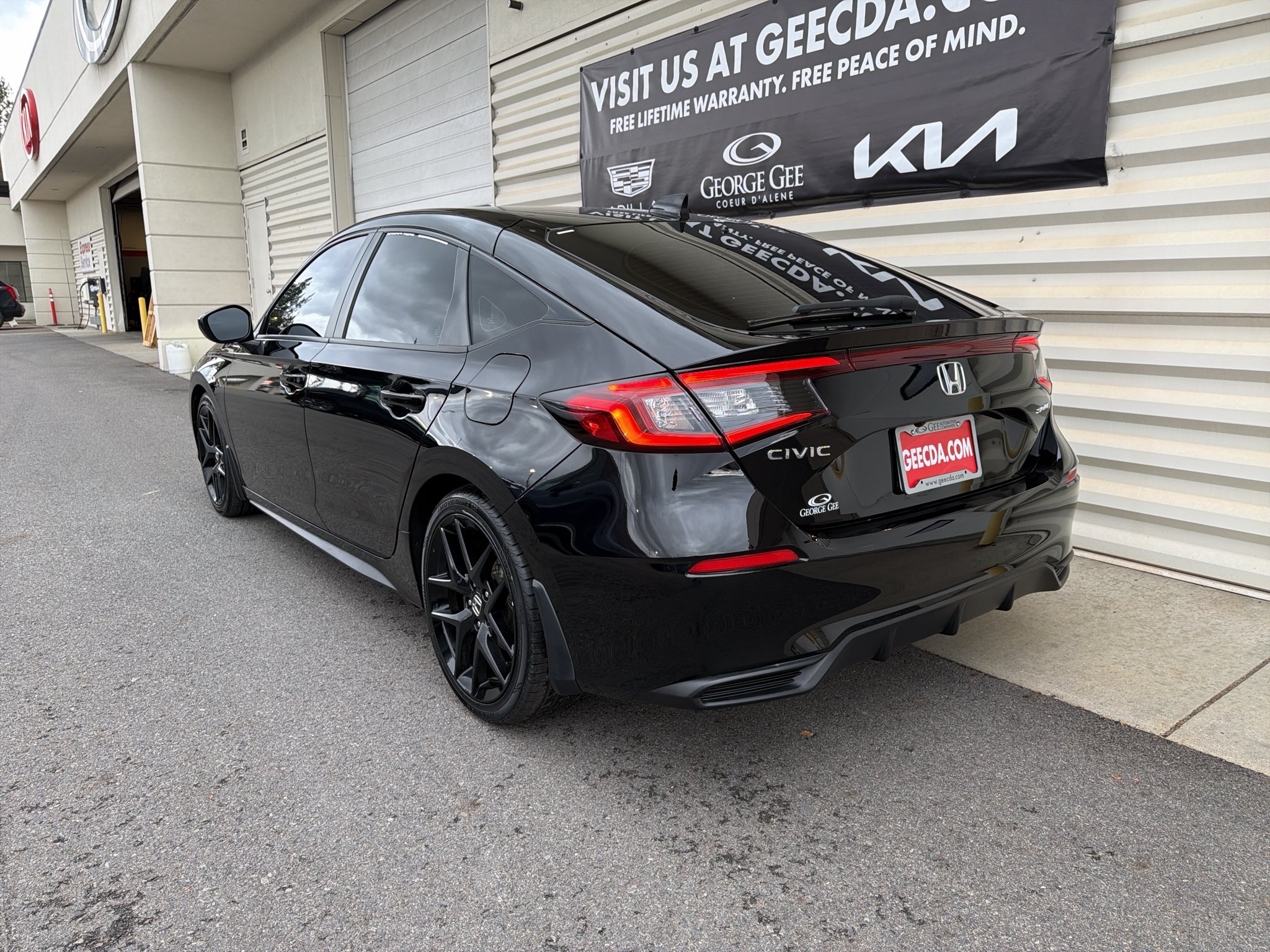 Used 2025 Honda Civic Sport image 6