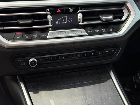 Used 2019 BMW 330i xDrive Sedan AWD/4WD image 24
