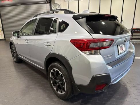 Certified 2021 Subaru Crosstrek 2.0i Premium w/ Moonroof Package AWD/4WD image 3