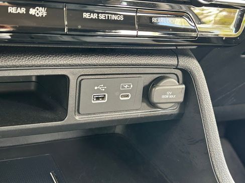 Used 2023 Honda Pilot EX-L image 54