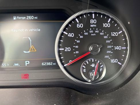 Used 2022 Kia Telluride SX w/ Towing Package image 11