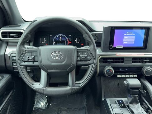 Used 2025 Toyota Tacoma SR5 image 18