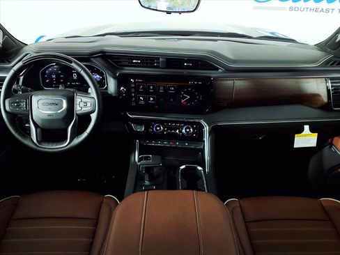 New 2026 GMC Sierra 1500 Denali Ultimate image 10