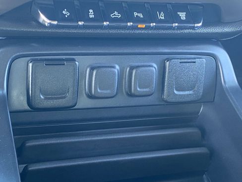 Used 2017 GMC Sierra 3500 Denali w/ Duramax Plus Package image 27