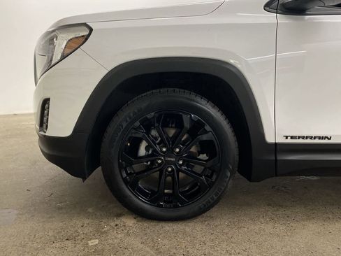 Used 2019 GMC Terrain SLE w/ Driver Convenience Package image 11