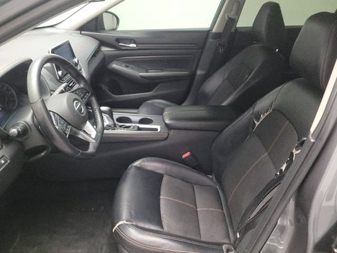 Used 2019 Nissan Altima 2.5 SR w/ SR Premium Package FWD image 17
