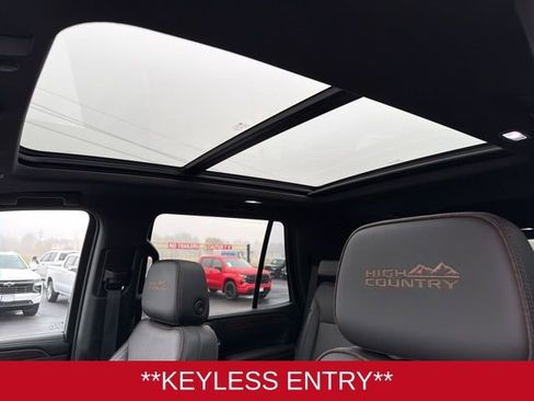 Used 2023 Chevrolet Tahoe High Country image 11