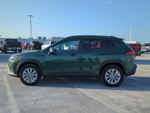 Used 2023 Toyota Corolla Cross LE image 5