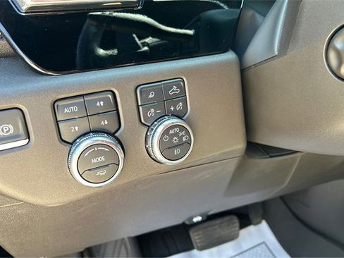 Used 2024 GMC Sierra 1500 SLT w/ SLT Premium Plus Package image 13