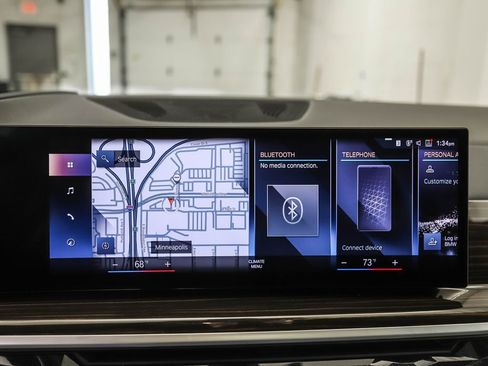 Used 2023 BMW X7 xDrive40i w/ M Sport Package image 15