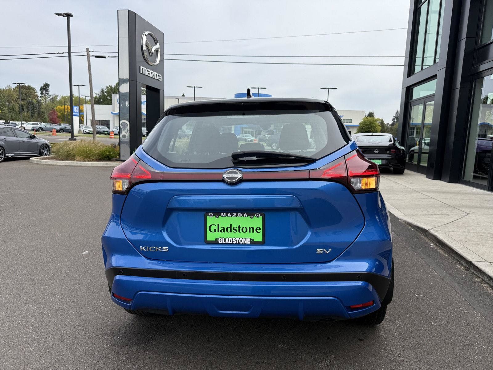 Used 2022 Nissan Kicks SV FWD image 5