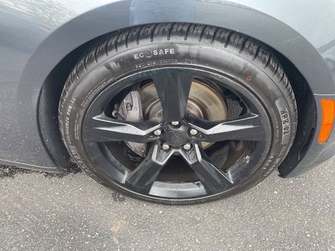 Used 2017 Chevrolet Camaro SS image 9