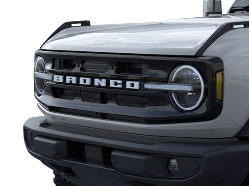 New 2026 Ford Bronco Outer Banks w/ Sasquatch Package image 19
