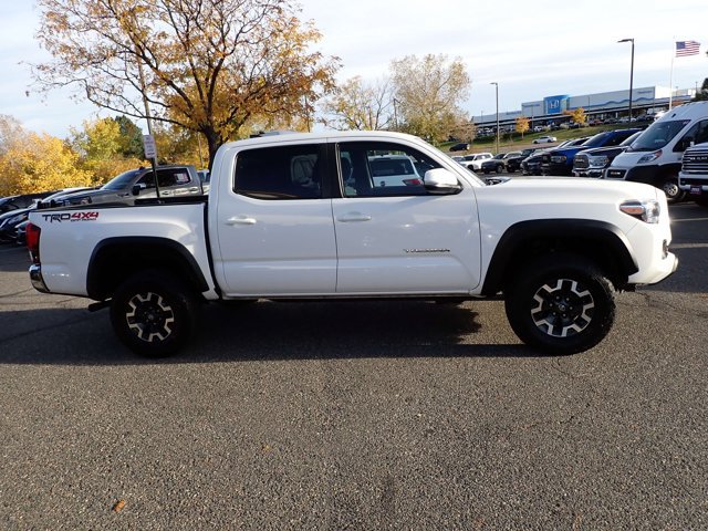 Used 2019 Toyota Tacoma TRD Off-Road AWD/4WD image 5