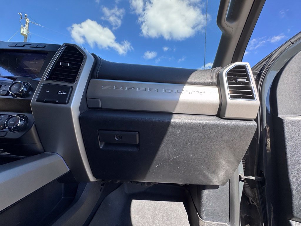 Used 2021 Ford F350 Lariat w/ Lariat Ultimate Package AWD/4WD image 28