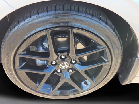 Certified 2024 Honda Civic Sport image 9