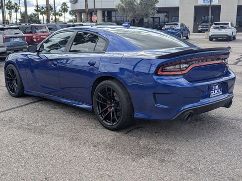 Used 2022 Dodge Charger Scat Pack w/ Dynamics Package image 4