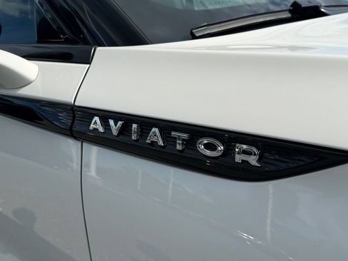 Used 2025 Lincoln Aviator Reserve w/ Jet Appearance Package AWD/4WD image 16