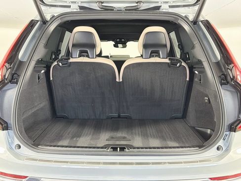 Used 2025 Volvo XC90 T8 Plus w/ Protection Package Premier AWD/4WD image 28