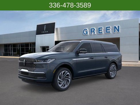 New 2025 Lincoln Navigator L Reserve image 1