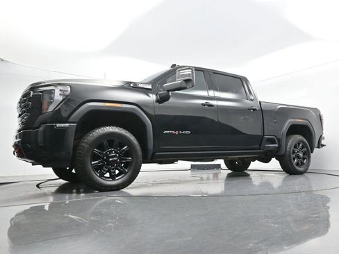 Used 2024 GMC Sierra 2500 AT4 w/ AT4 Premium Plus Package AWD/4WD image 50