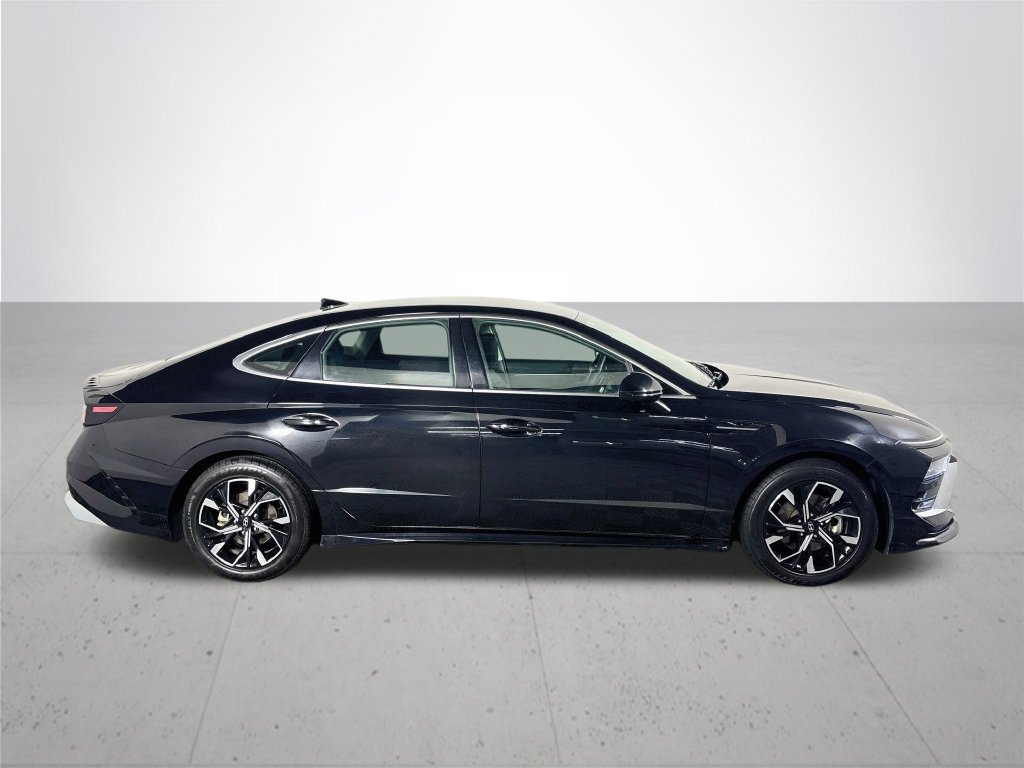 Used 2025 Hyundai Sonata SEL FWD image 5