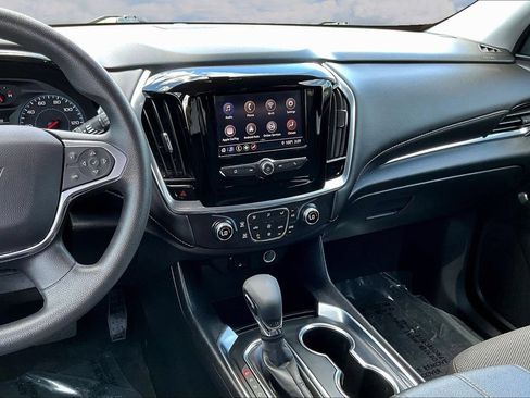 Used 2021 Chevrolet Traverse LS FWD image 11