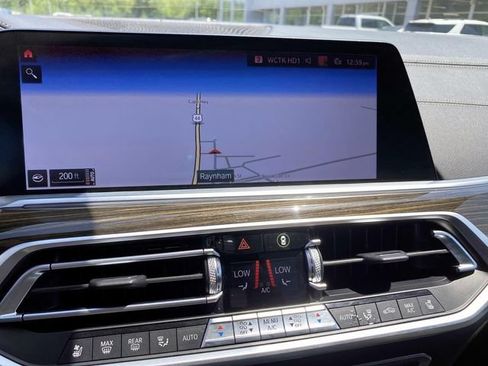 Used 2021 BMW X7 xDrive40i w/ Executive Package AWD/4WD image 14