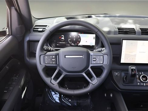 New 2025 Land Rover Defender 110 S AWD/4WD image 13