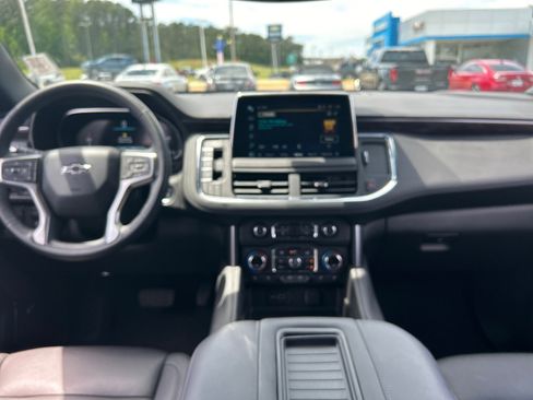 Used 2024 Chevrolet Tahoe Z71 w/ Off-Road Capability Package image 21