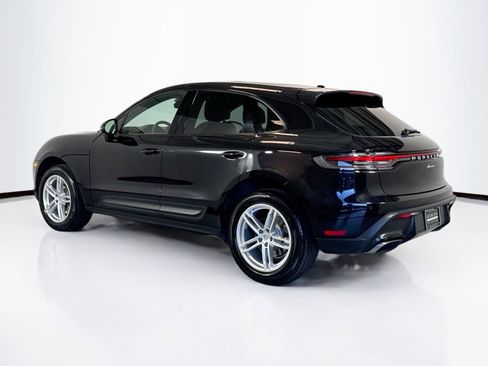 Used 2025 Porsche Macan image 3