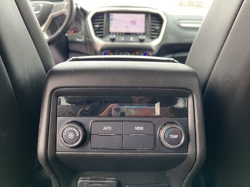 Used 2020 GMC Acadia SLT FWD image 40