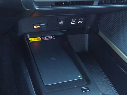 Certified 2026 Toyota Camry SE w/ Convenience Package FWD image 18