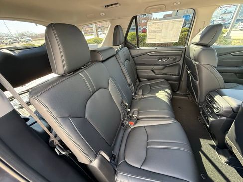 New 2026 Honda Pilot Touring image 39