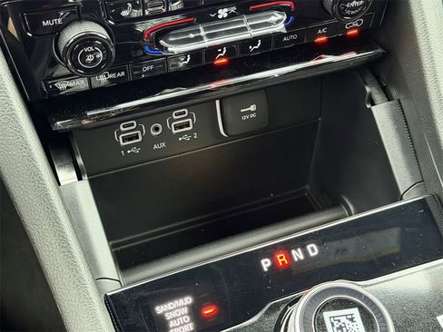 New 2025 Jeep Grand Cherokee Limited image 19