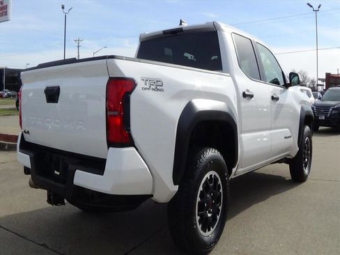 Used 2025 Toyota Tacoma TRD Off-Road image 6
