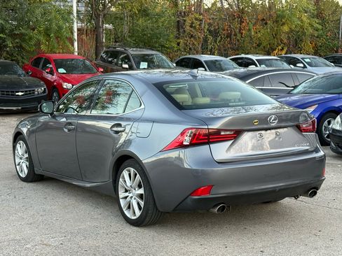 Used 2016 Lexus IS 200t image 8