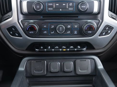 Used 2018 GMC Sierra 1500 SLT image 38