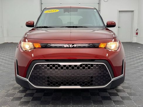 Used 2025 Kia Soul LX w/ LX Technology Package image 11