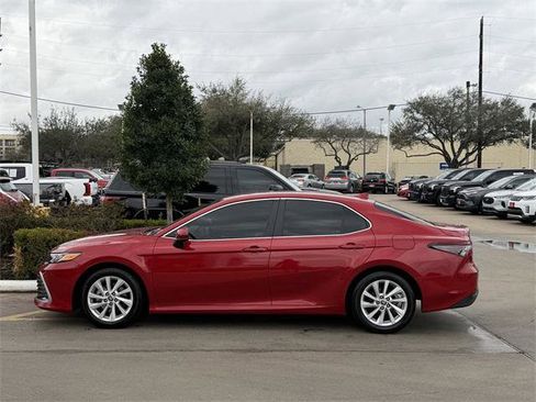 Certified 2023 Toyota Camry LE image 4