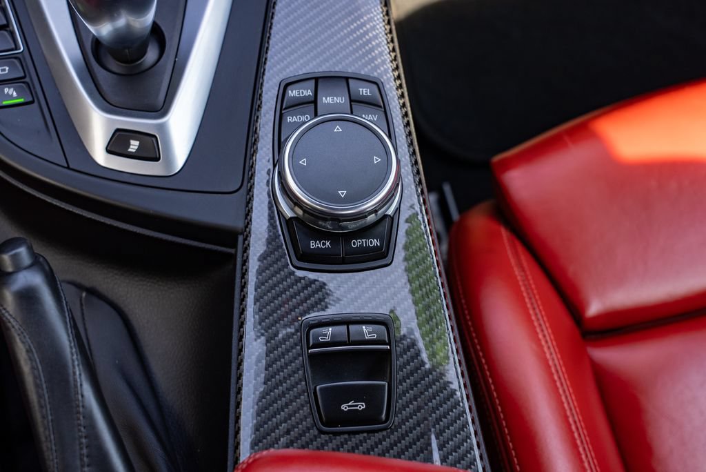 Used 2016 BMW M4 Convertible RWD image 19
