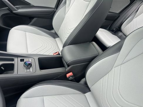 New 2026 Volkswagen Tiguan SE R-Line image 21