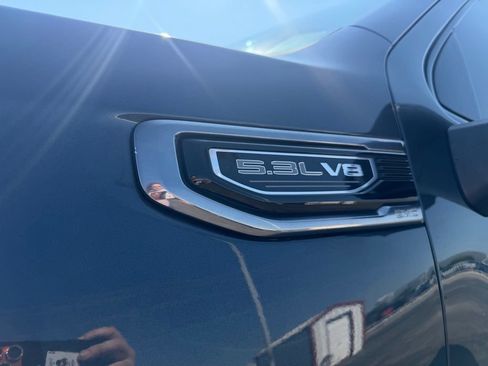 Used 2019 GMC Sierra 1500 AT4 w/ AT4 Preferred Package AWD/4WD image 12