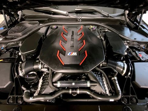 Certified 2025 BMW M5 w/ Executive Package image 62