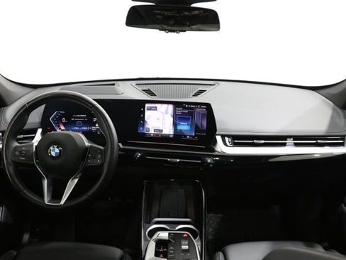 Used 2023 BMW X1 xDrive28i w/ Premium Package image 13