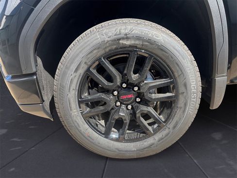 New 2026 GMC Sierra 1500 Elevation image 14