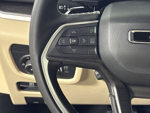 New 2025 Jeep Grand Cherokee Limited w/ Luxury Tech Group II image 14