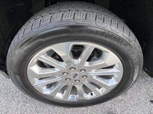 Used 2021 Ford F150 Platinum w/ Equipment Group 701A High AWD/4WD image 19