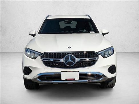 Used 2025 Mercedes-Benz GLC 300 image 5